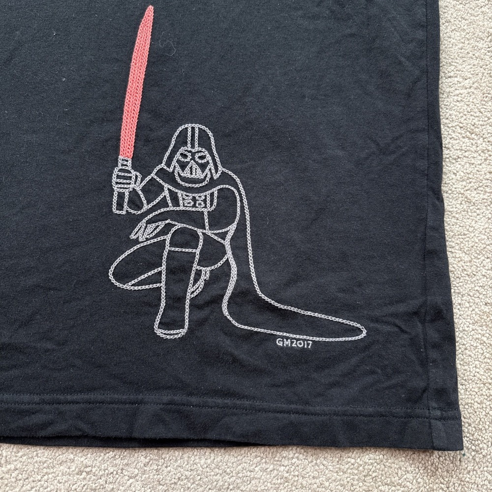 Uniqlo UT Star Wars Darth Vader Chain Stitched Black T-Shirt Size L - Picture 4 of 7
